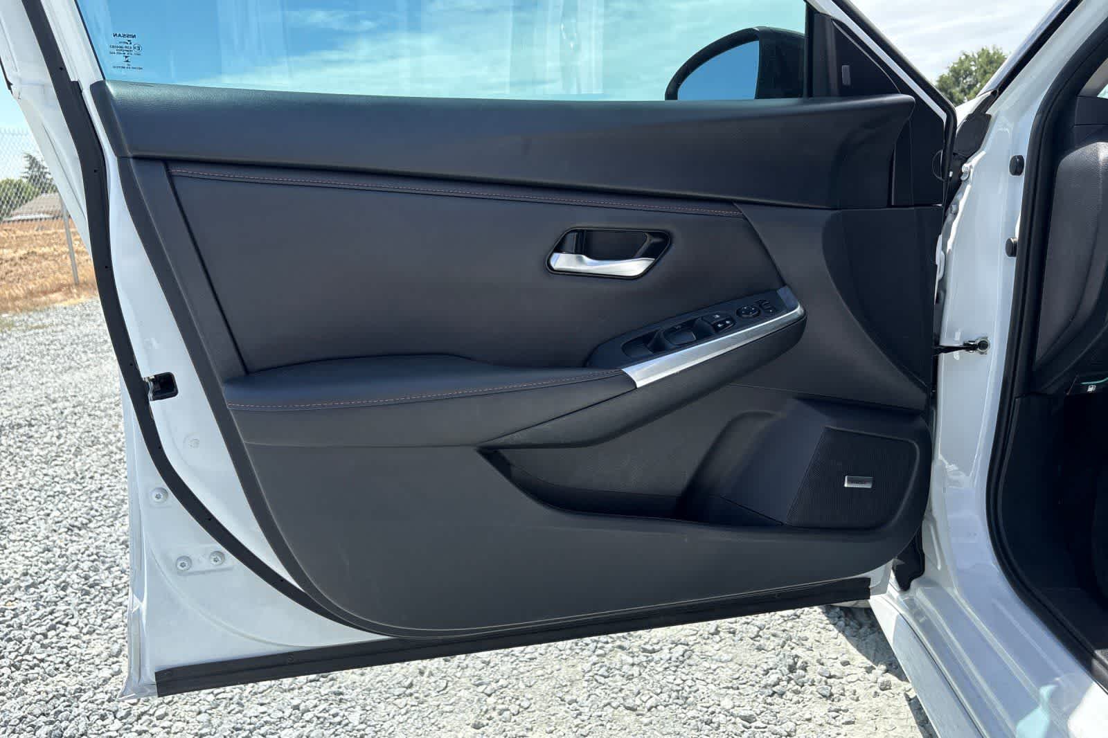 Thumbnail: 2023 Nissan Sentra - 15