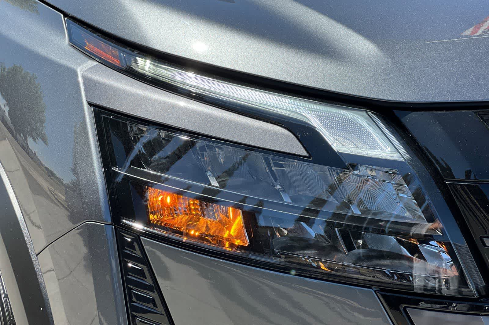 Thumbnail: 2026 Nissan Pathfinder - 34