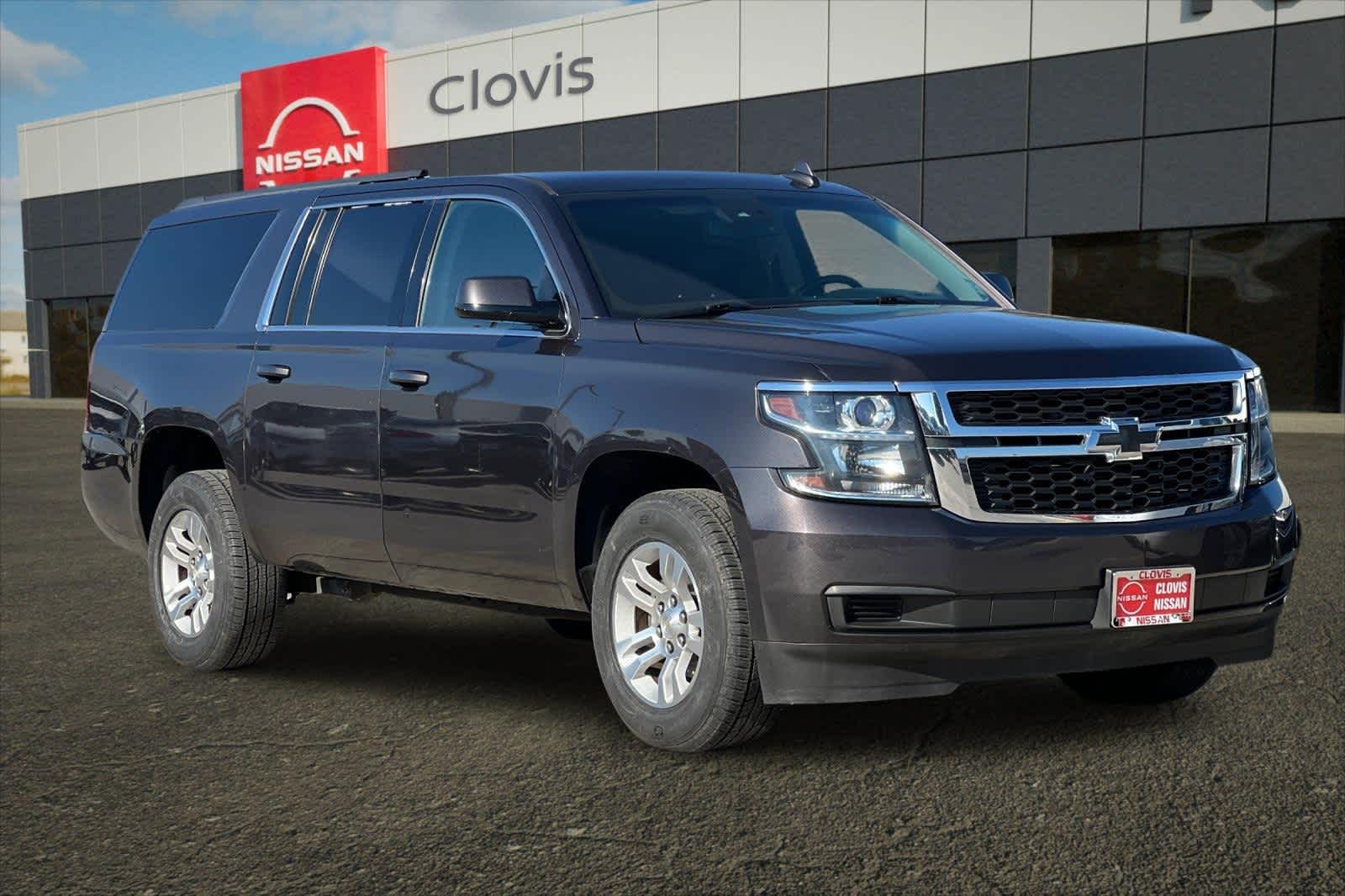 Thumbnail: 2017 Chevrolet Suburban - 10