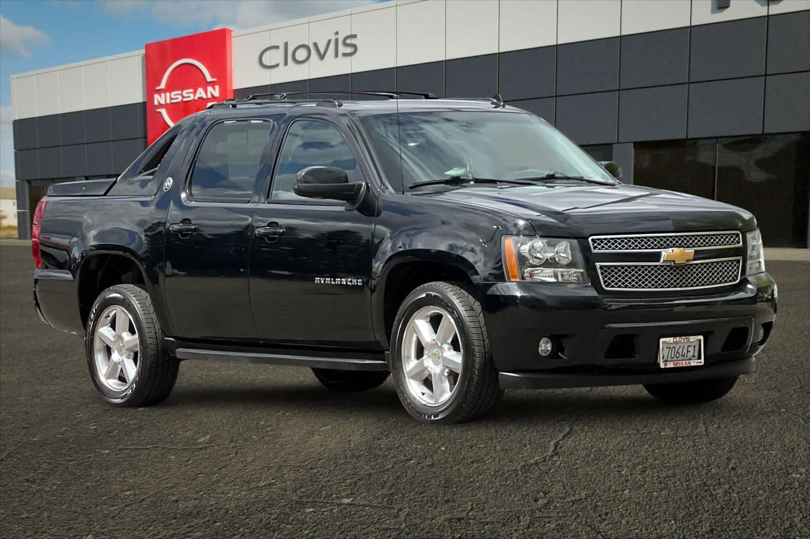 Thumbnail: 2012 Chevrolet Avalanche 1500 - 10