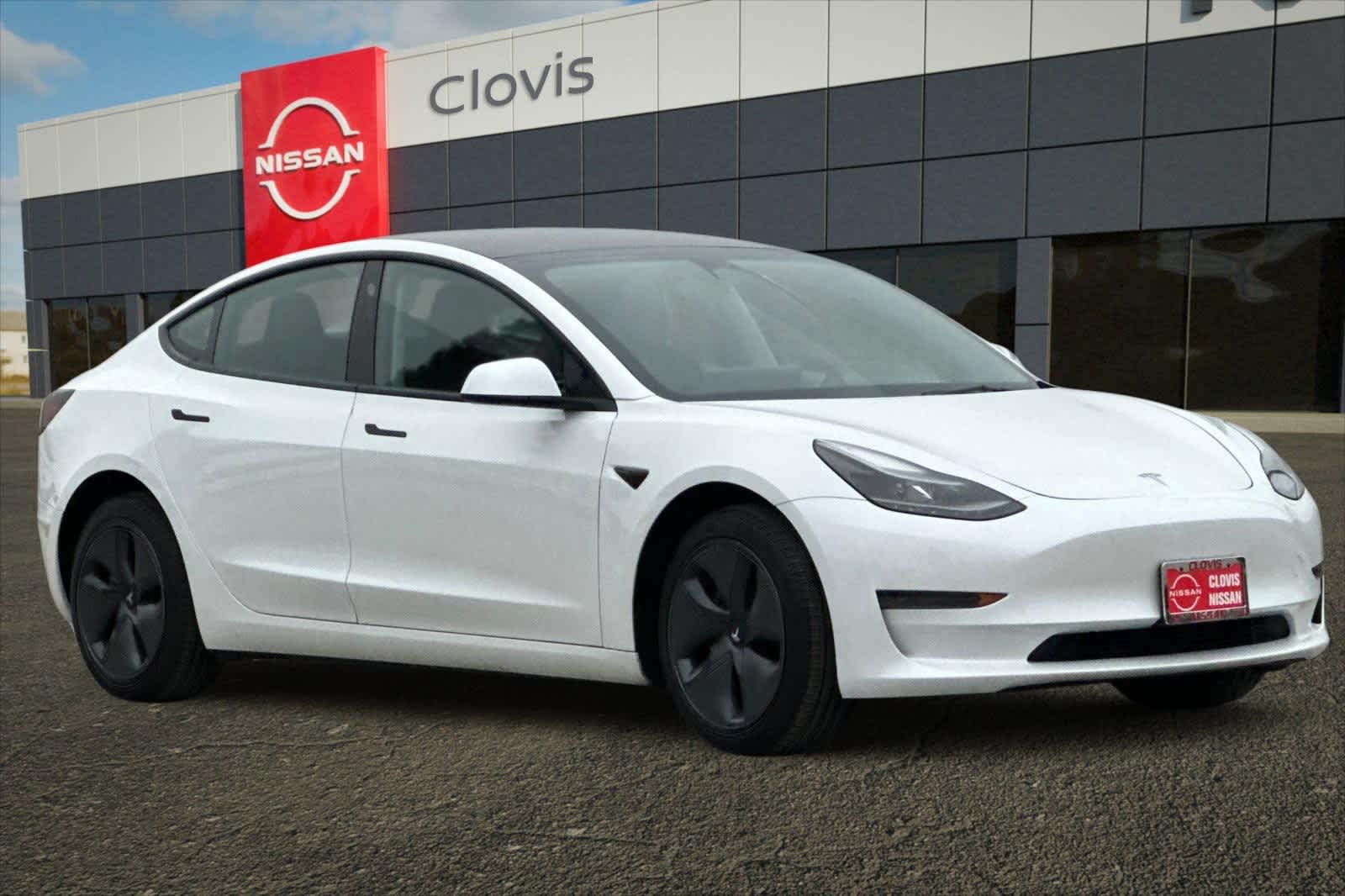 Thumbnail: 2023 Tesla Model 3 - 10
