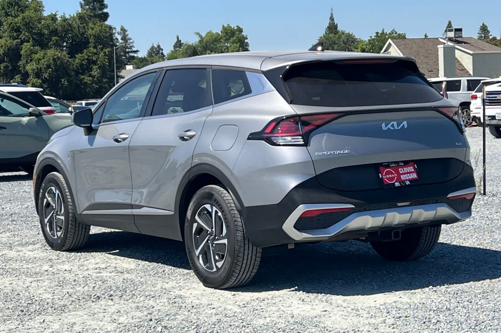 Thumbnail: 2023 Kia Sportage - 7