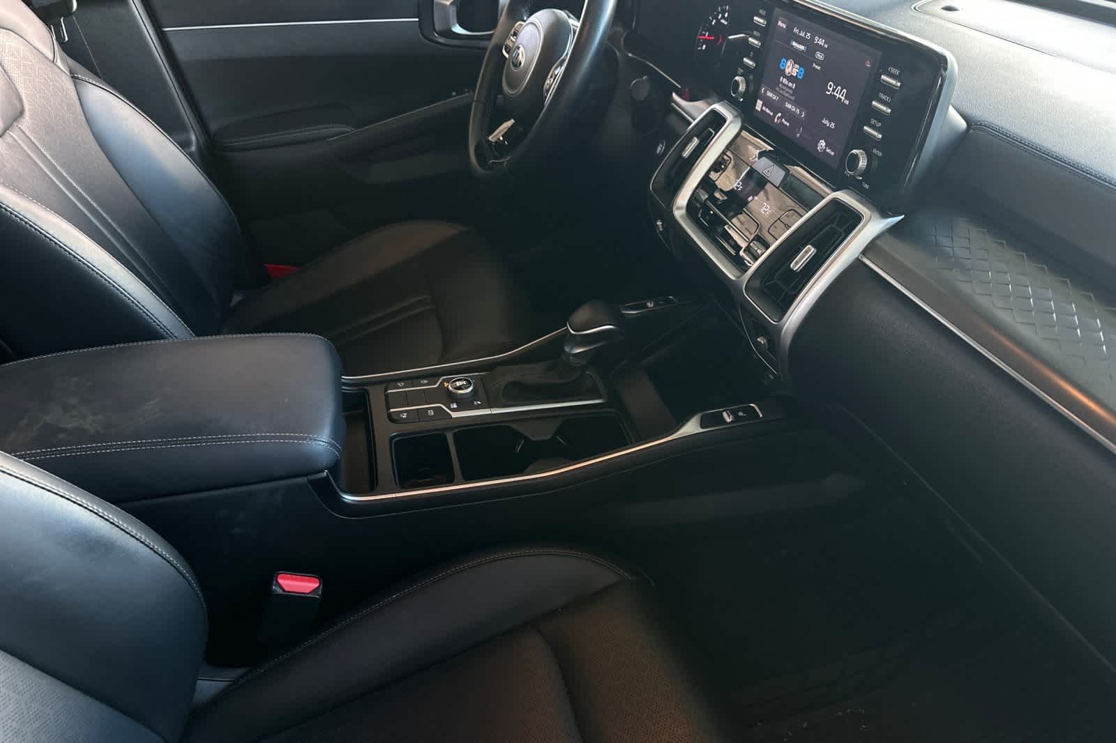 Thumbnail: 2021 Kia Sorento - 18