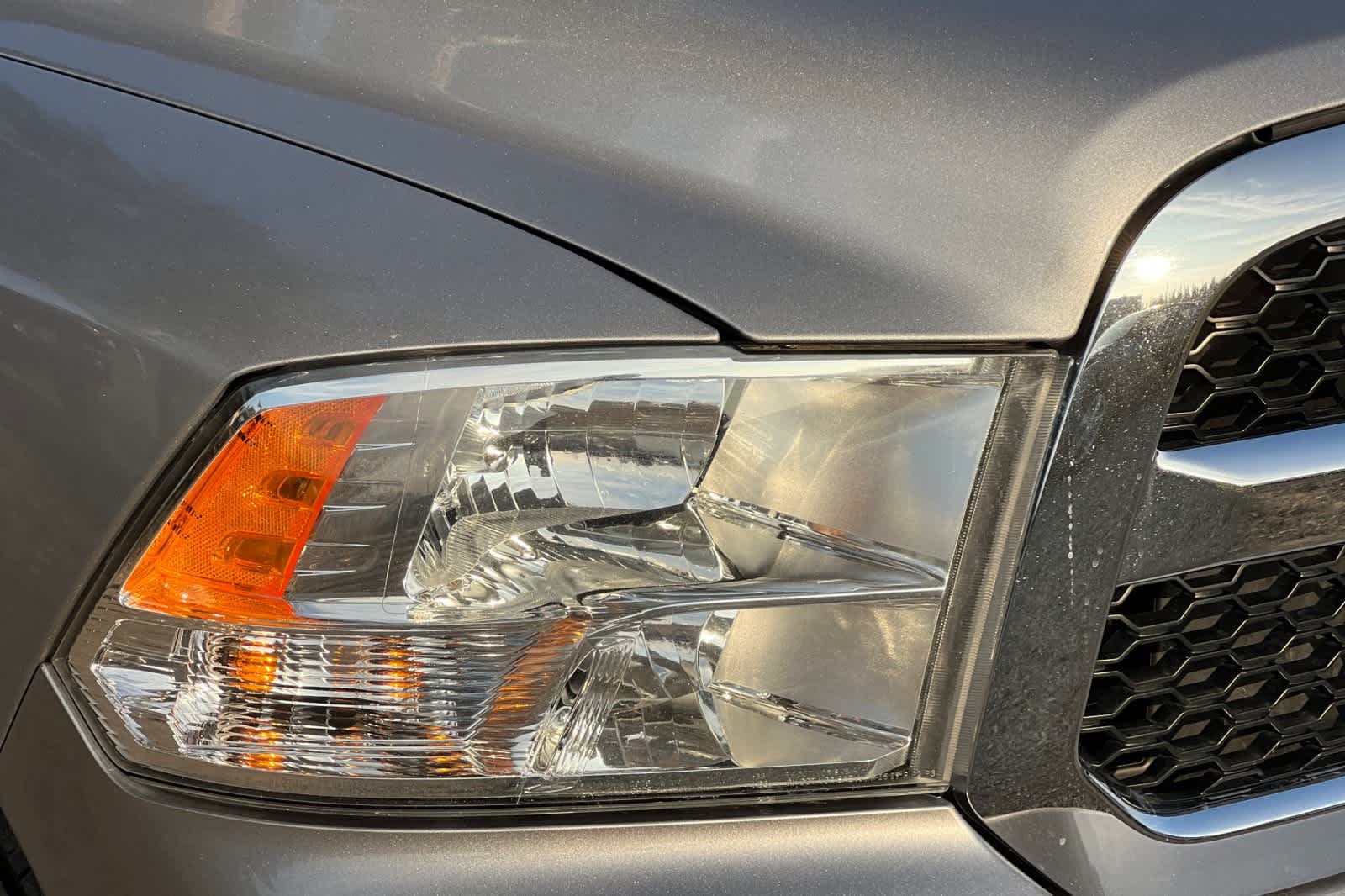 Thumbnail: 2024 RAM 1500 Classic - 32