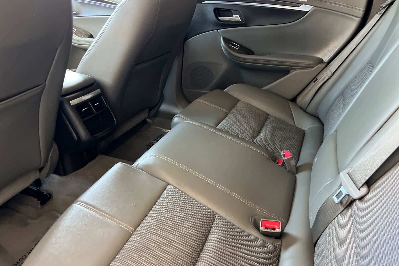 Thumbnail: 2014 Chevrolet Impala - 5
