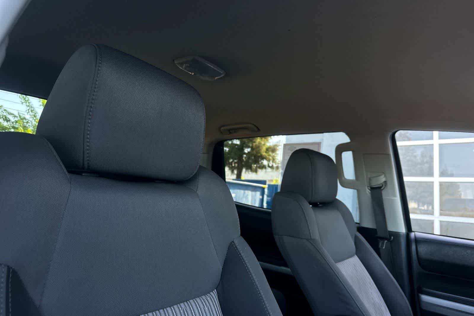 Thumbnail: 2014 Toyota Tundra - 19
