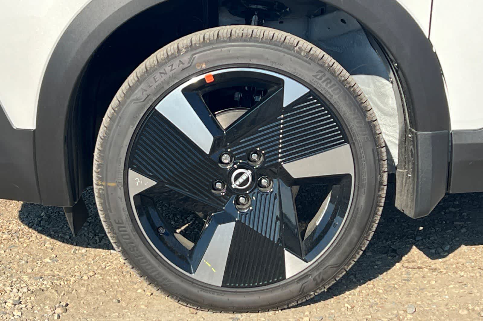 Thumbnail: 2026 Nissan Kicks - 32