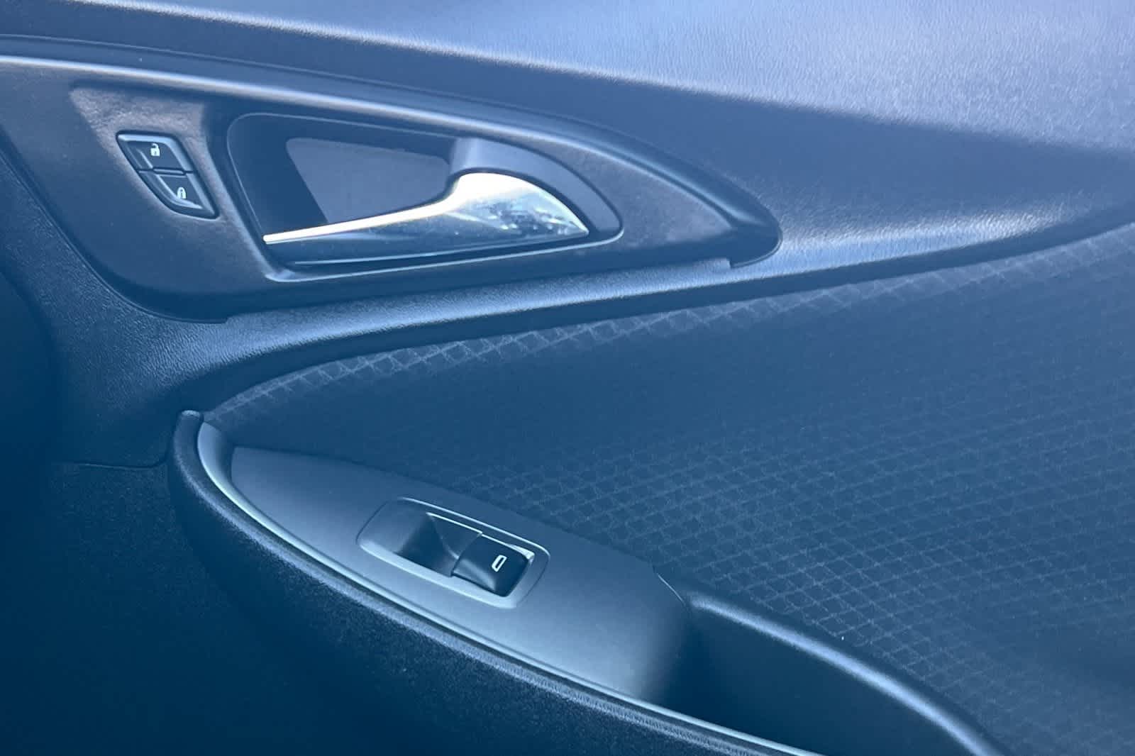 Thumbnail: 2024 Chevrolet Malibu - 20