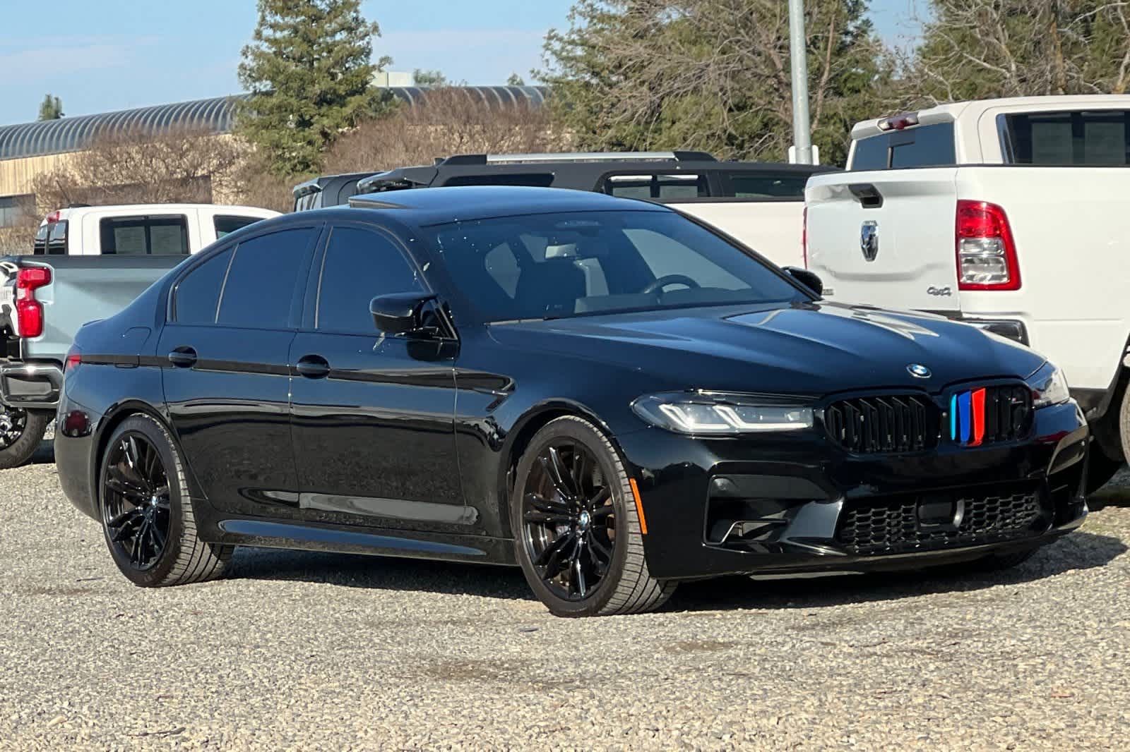 Thumbnail: 2021 BMW M5 - 10