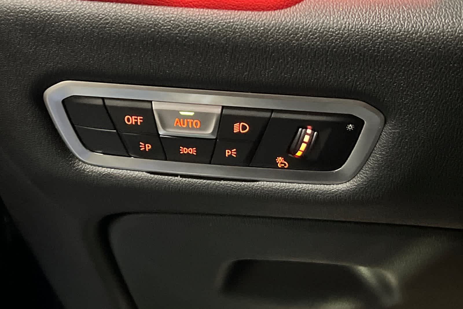 Thumbnail: 2023 BMW X6 - 35