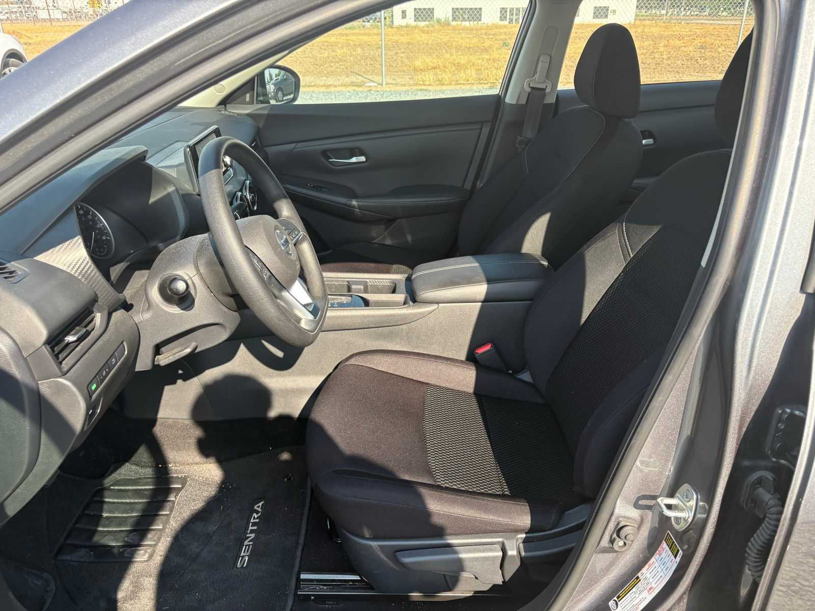 Thumbnail: 2022 Nissan Sentra - 11
