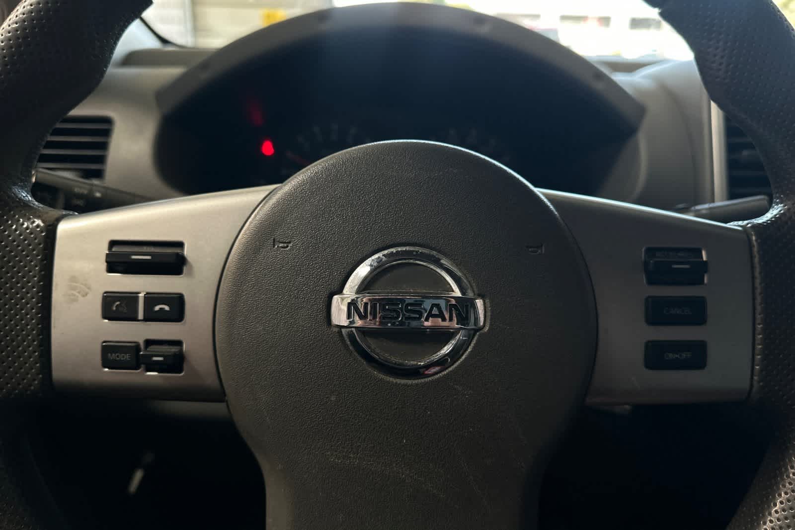 Thumbnail: 2015 Nissan Frontier - 24