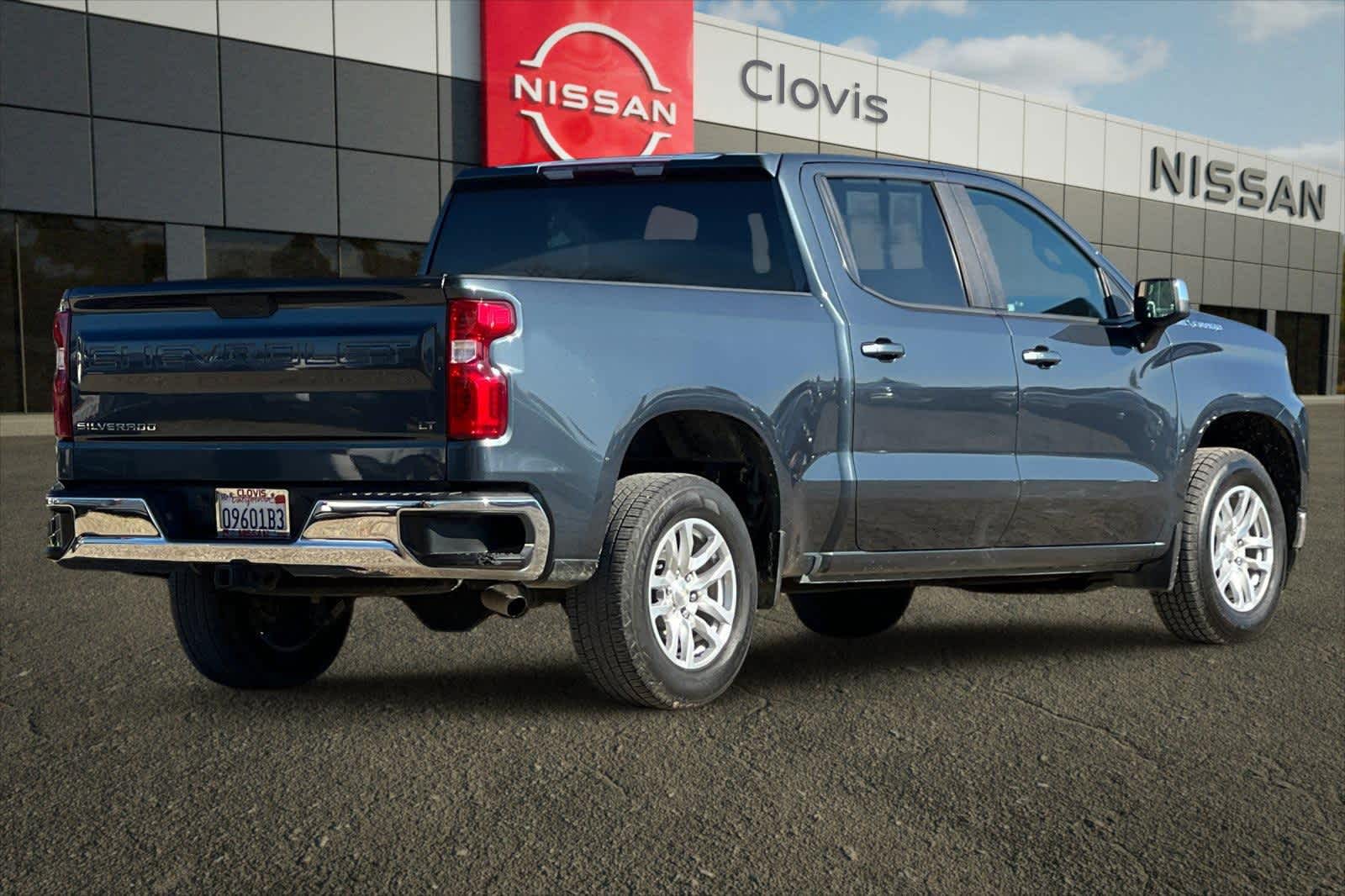 Thumbnail: 2020 Chevrolet Silverado 1500 - 3