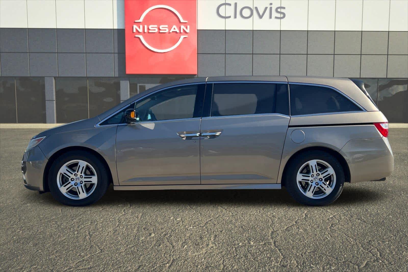 Thumbnail: 2011 Honda Odyssey - 6