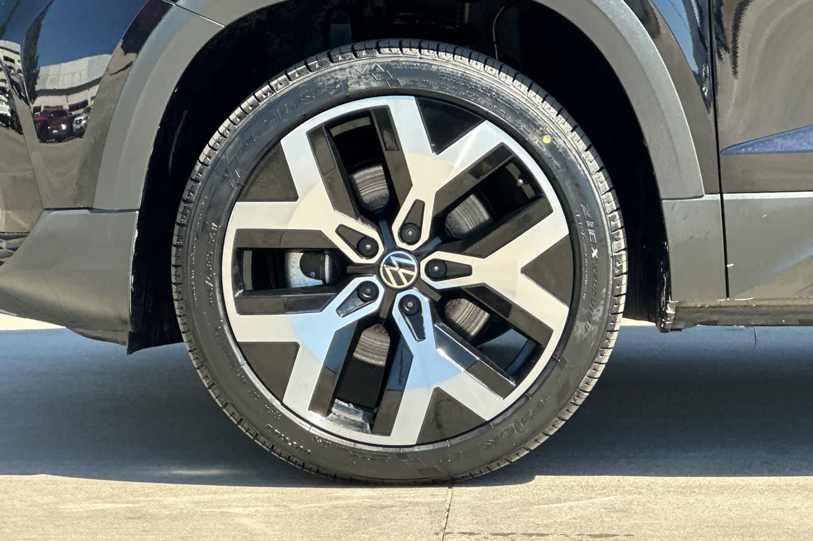 Thumbnail: 2023 Volkswagen Taos - 37