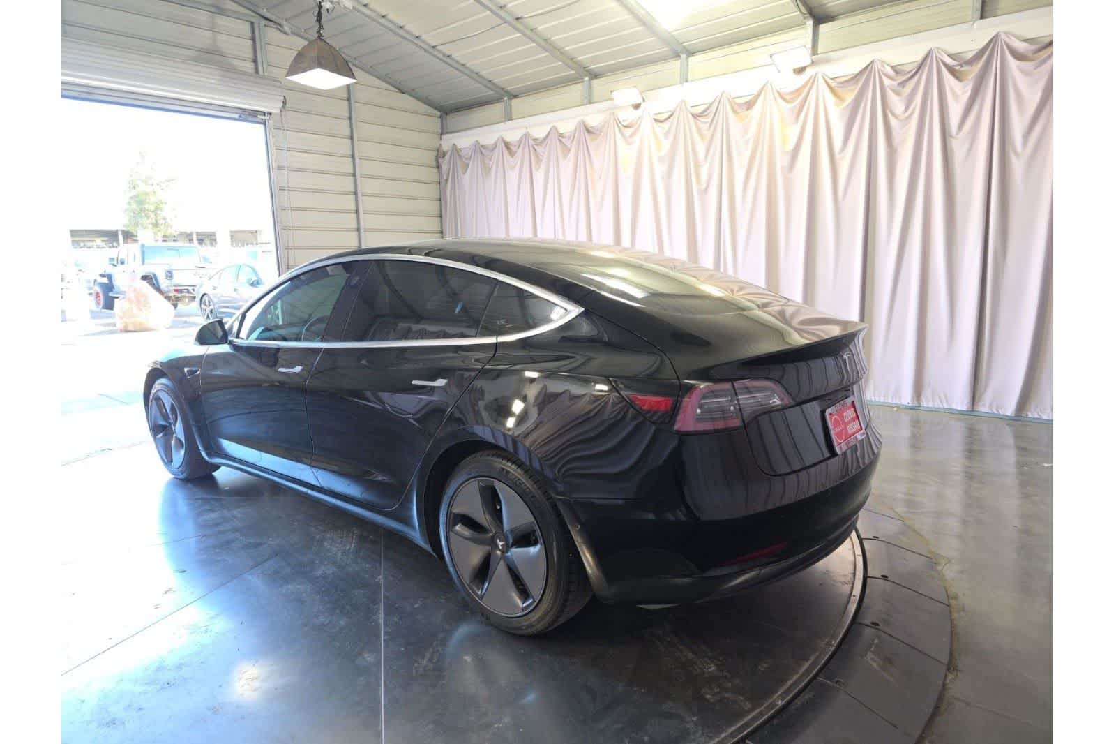 Thumbnail: 2018 Tesla Model 3 - 8
