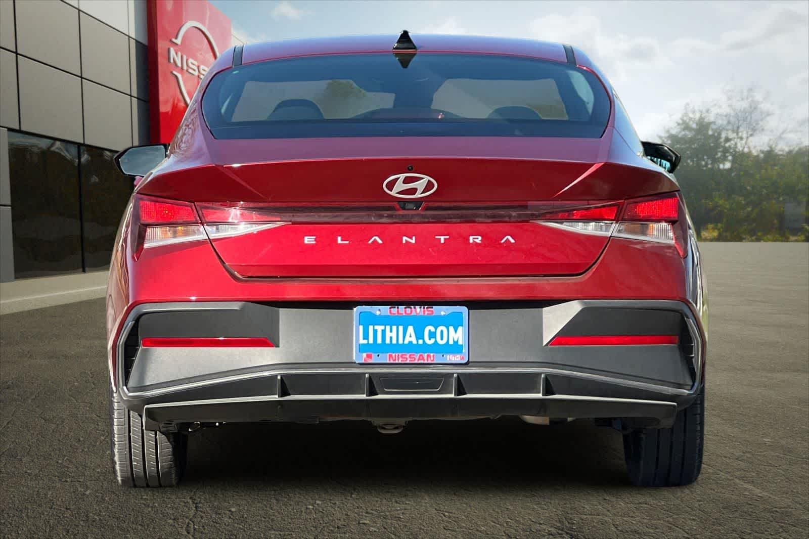 Thumbnail: 2024 Hyundai Elantra - 8