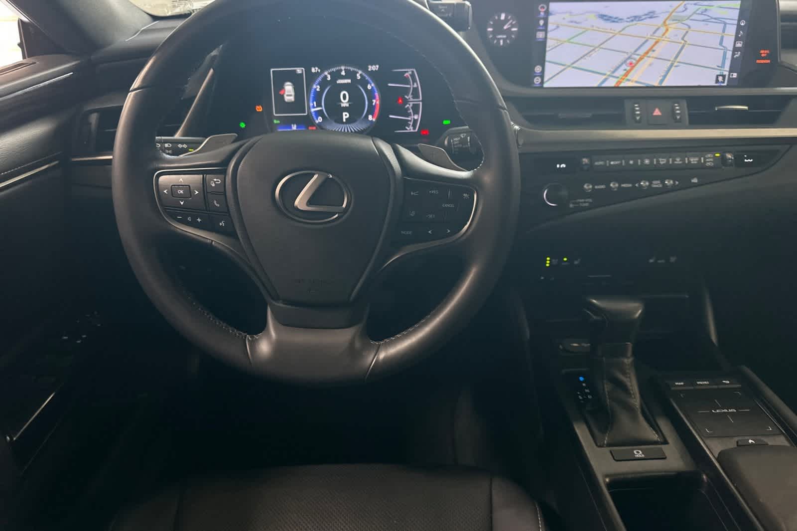 Thumbnail: 2019 Lexus ES - 17
