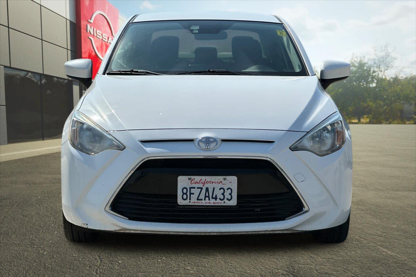 Thumbnail: 2018 Toyota Yaris iA - 11