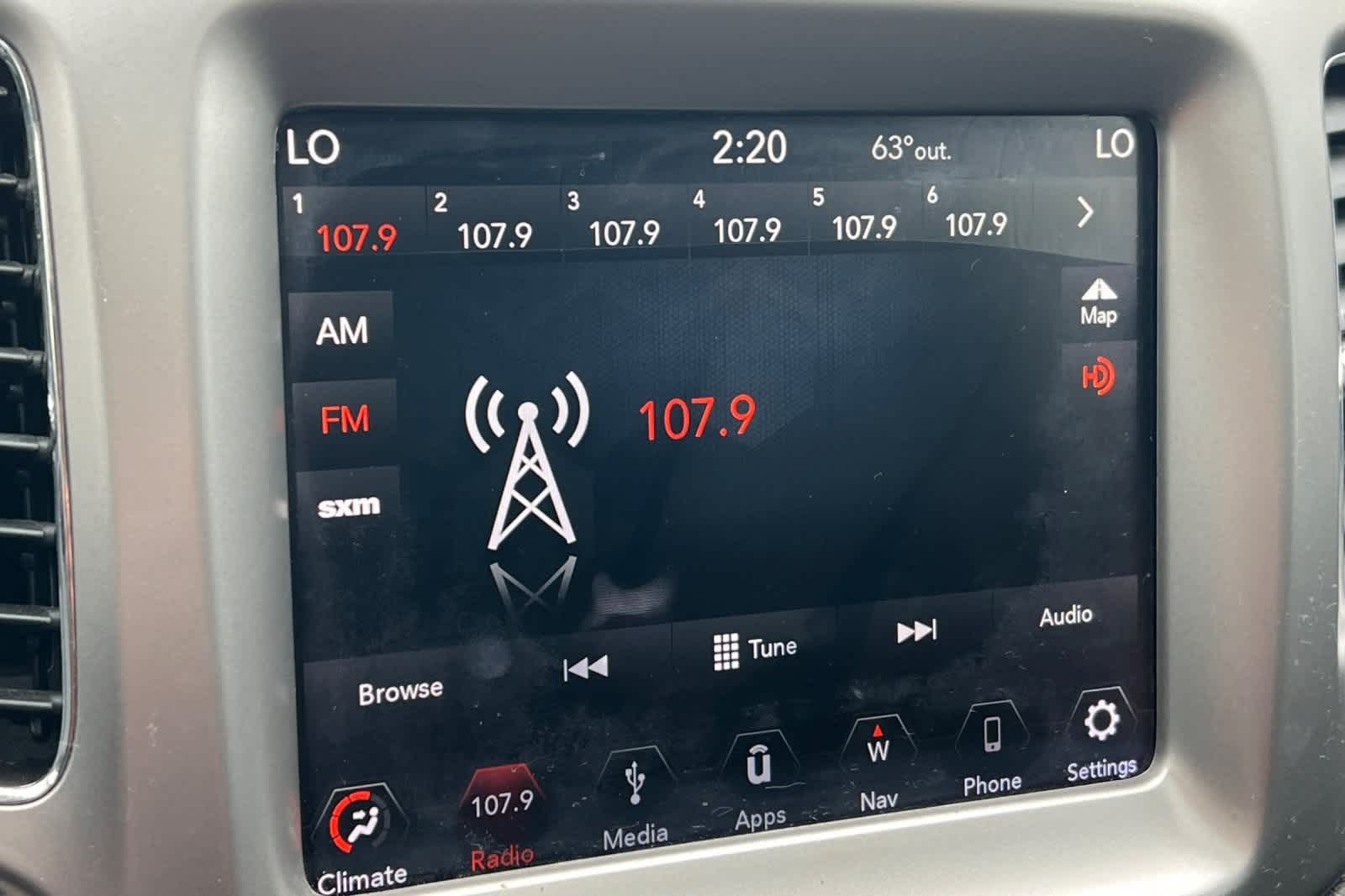 Thumbnail: 2018 Jeep Compass - 19