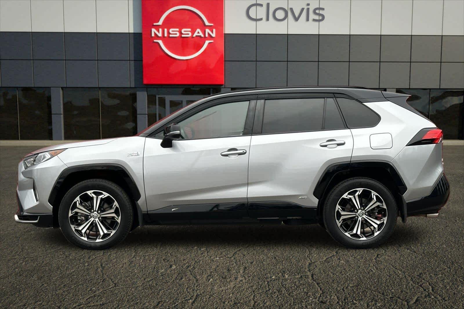 Thumbnail: 2021 Toyota RAV4 - 6