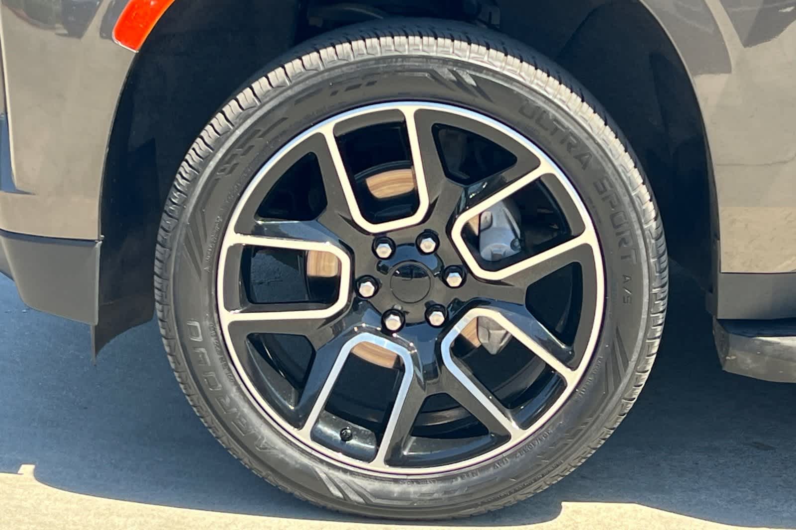 Thumbnail: 2021 Chevrolet Tahoe - 12