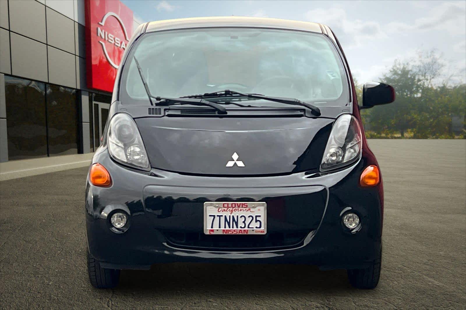 Thumbnail: 2016 Mitsubishi i-MiEV - 11