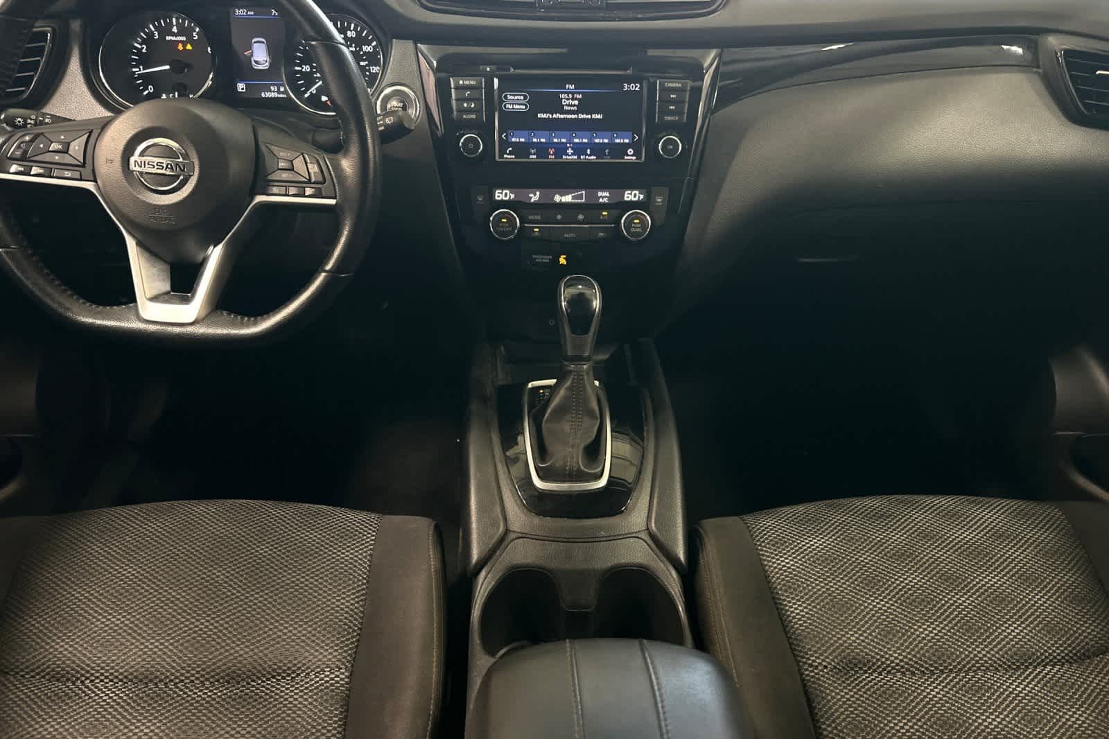 Thumbnail: 2021 Nissan Rogue Sport - 4