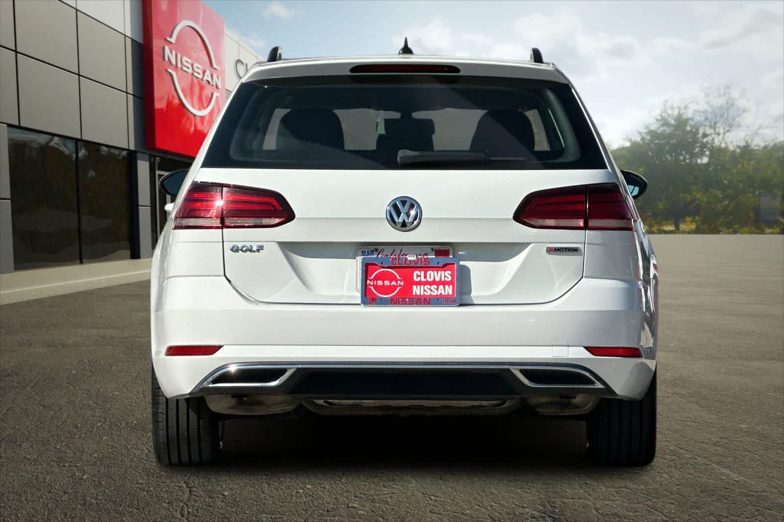 Thumbnail: 2019 Volkswagen e-Golf - 8