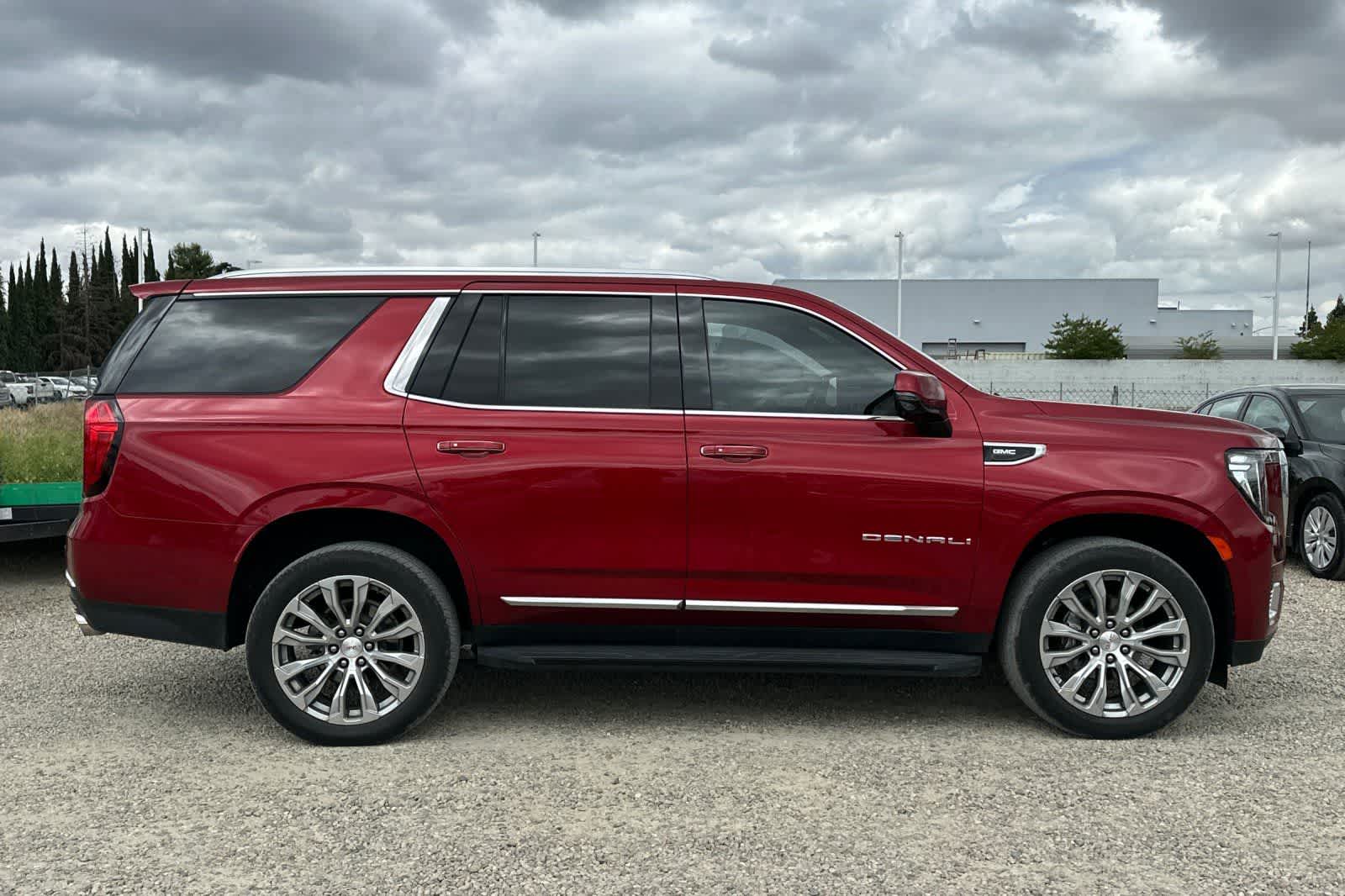 Thumbnail: 2022 GMC Yukon - 9