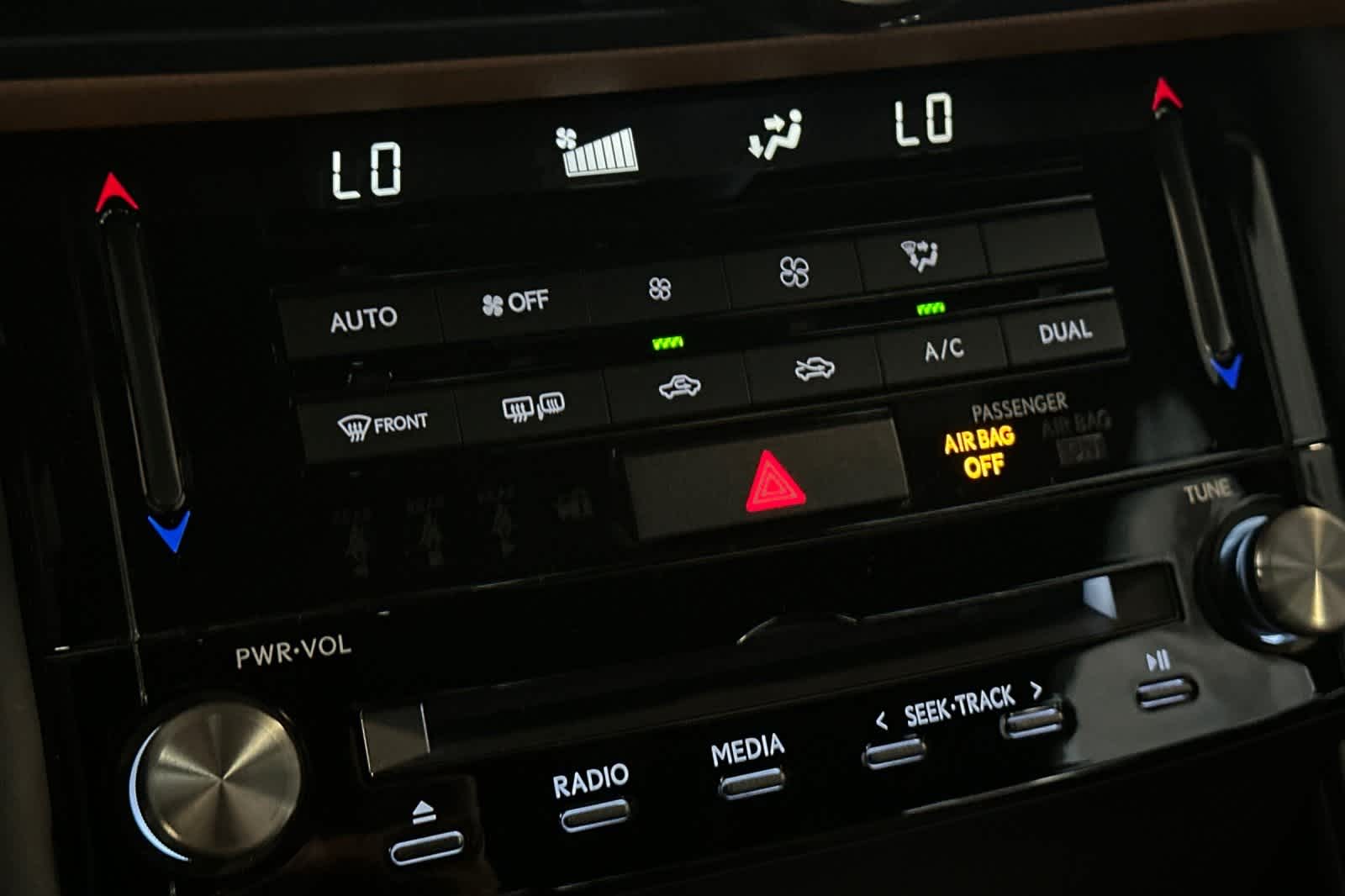 Thumbnail: 2025 Lexus IS - 20