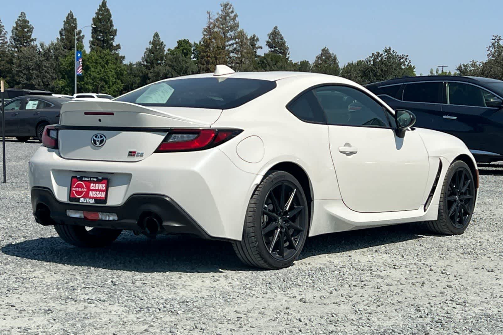Thumbnail: 2025 Toyota GR86 - 2