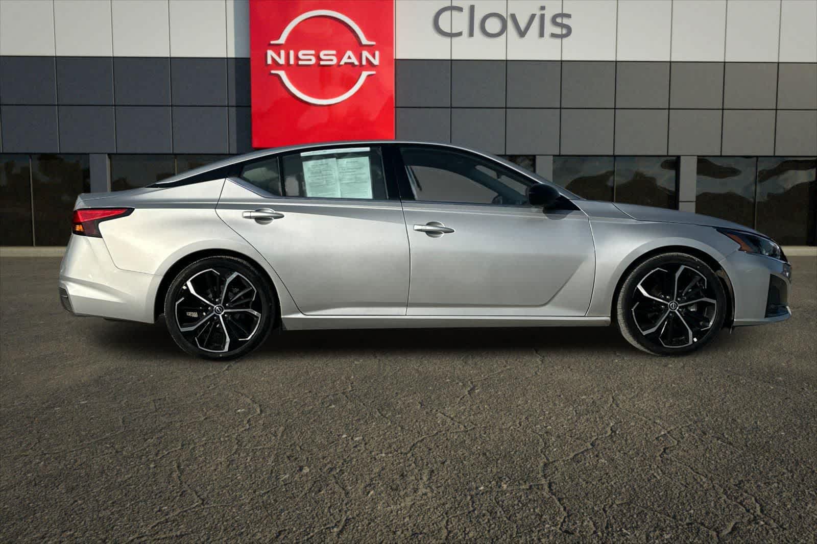 Thumbnail: 2024 Nissan Altima - 9