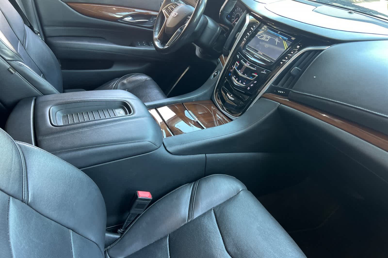 Thumbnail: 2020 Cadillac Escalade - 19