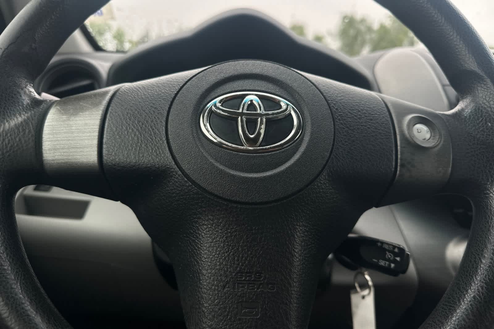 Thumbnail: 2011 Toyota RAV4 - 26