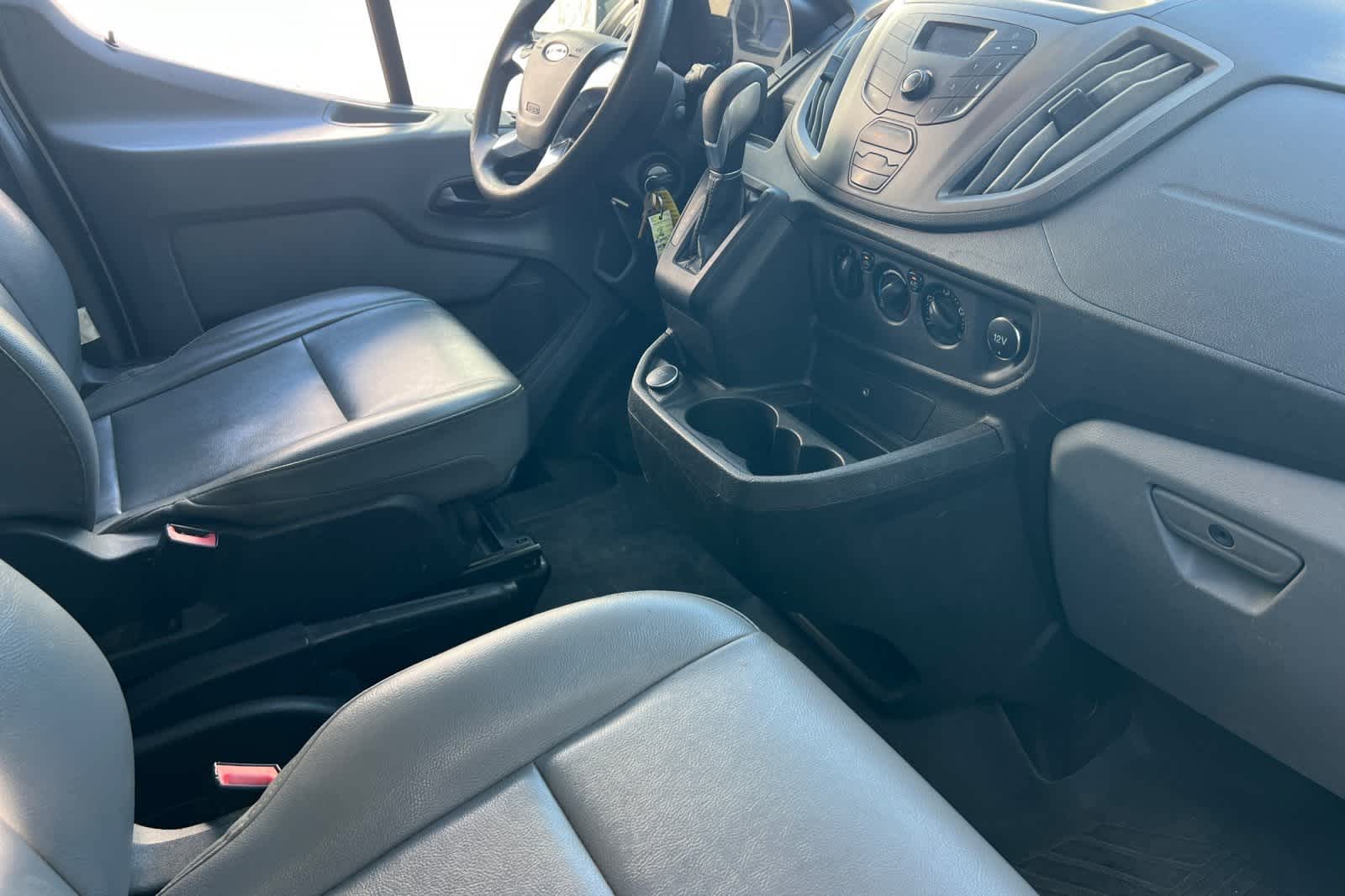 Thumbnail: 2019 Ford Transit Series - 18