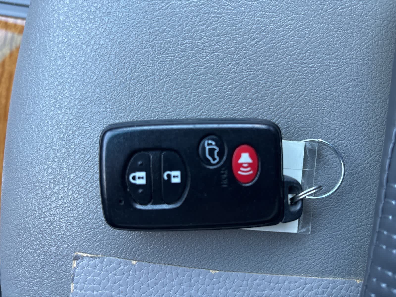 Thumbnail: 2010 Toyota Highlander - 19