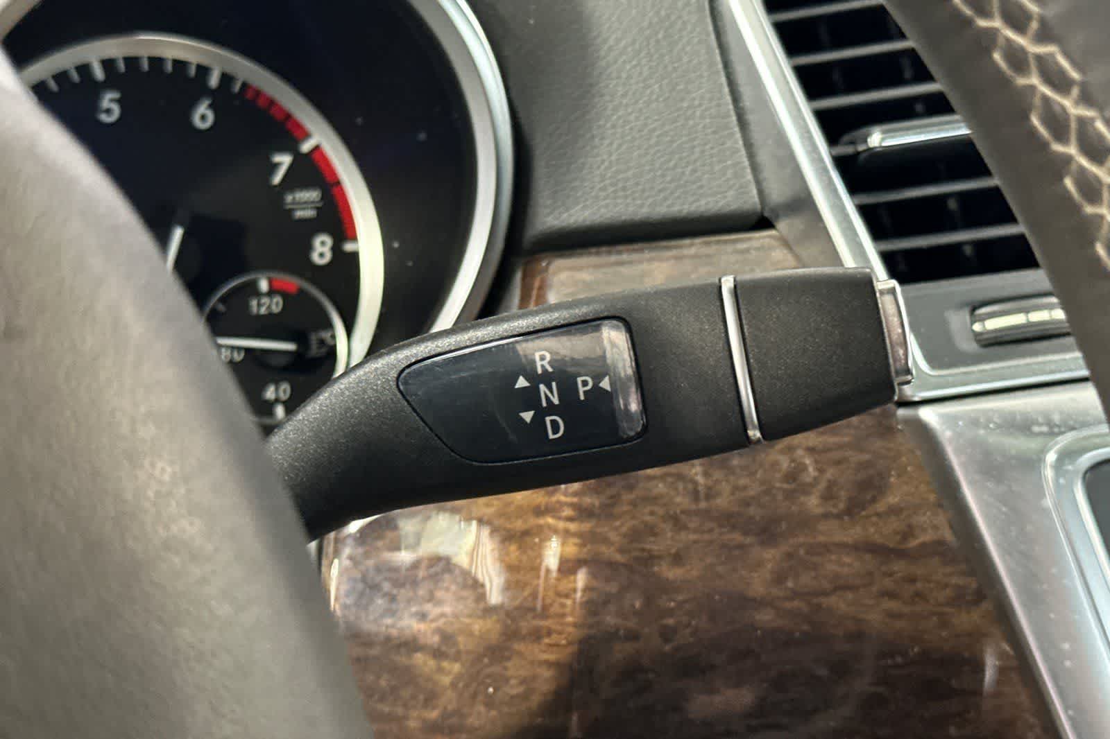 Thumbnail: 2012 Mercedes-Benz M-Class - 24