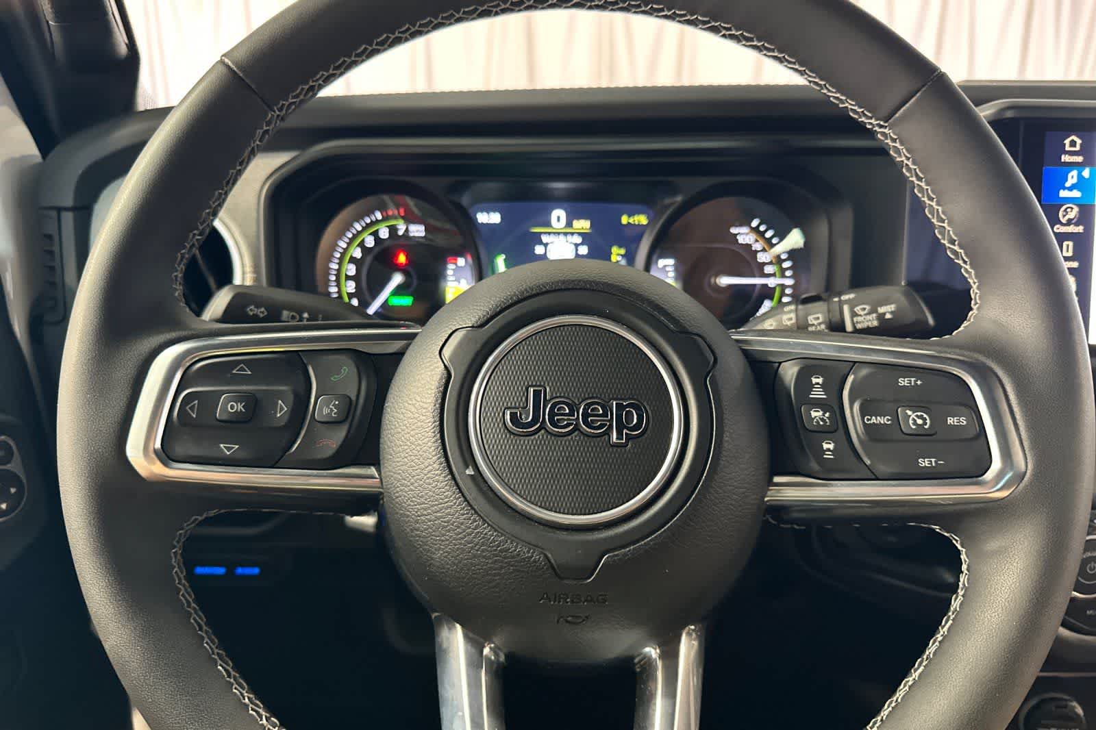 Thumbnail: 2025 Jeep Wrangler - 25