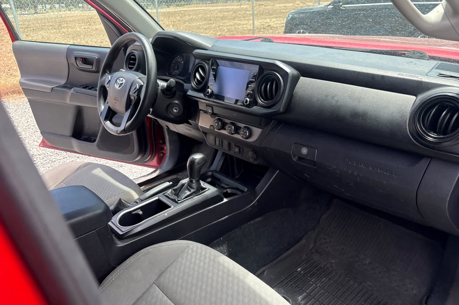 Thumbnail: 2020 Toyota Tacoma - 17