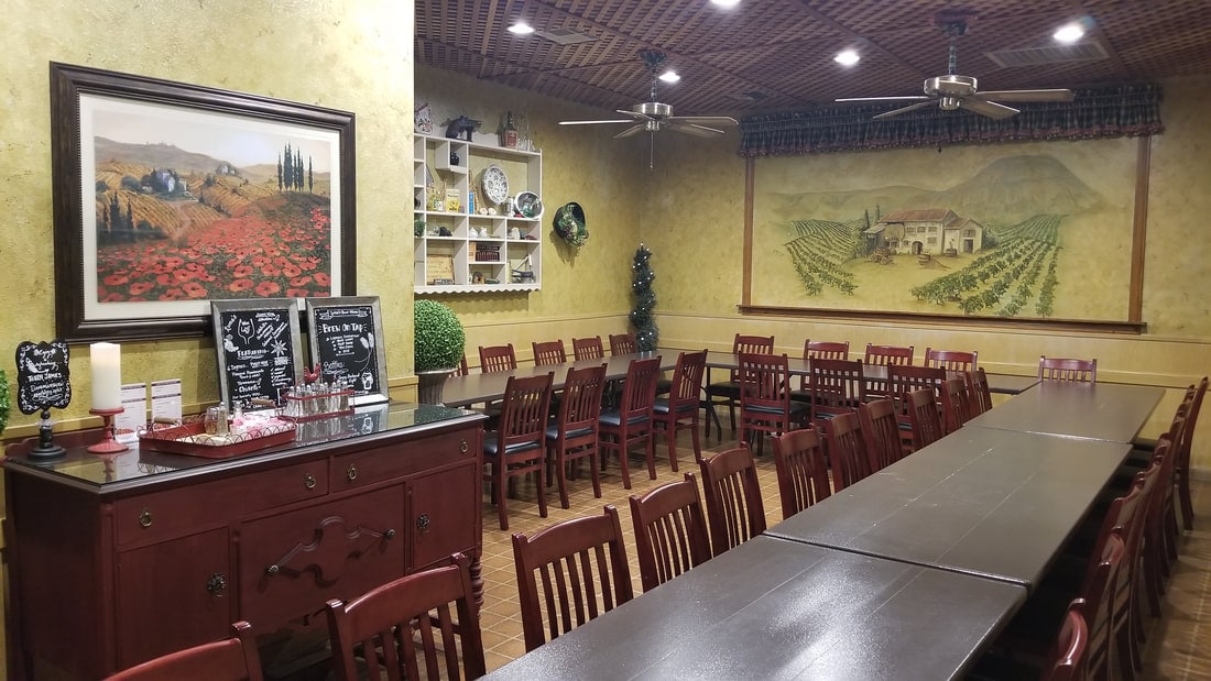 Luna Pizzeria and Italian Restaurant in Clovis, CA