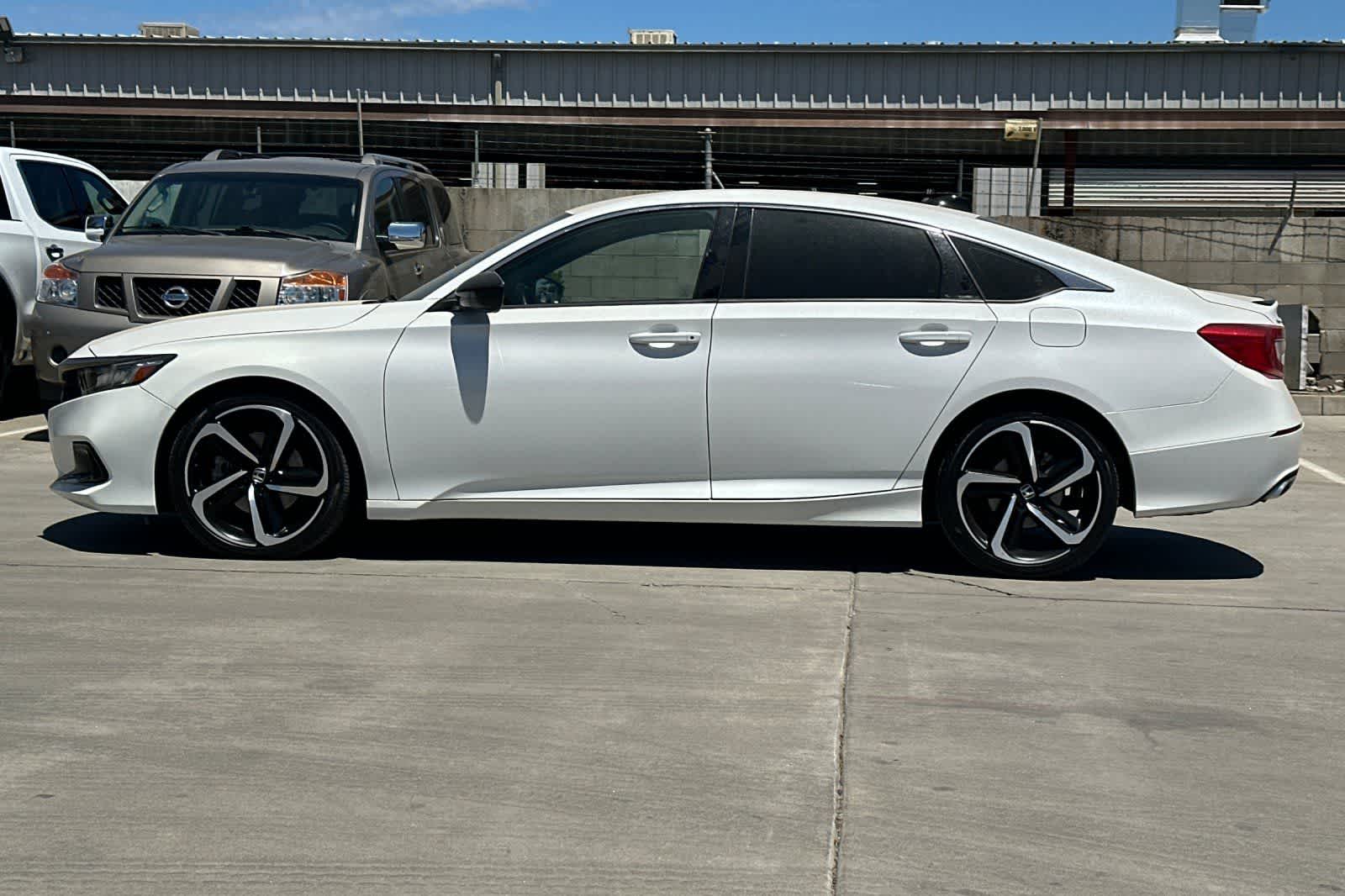Thumbnail: 2022 Honda Accord - 6