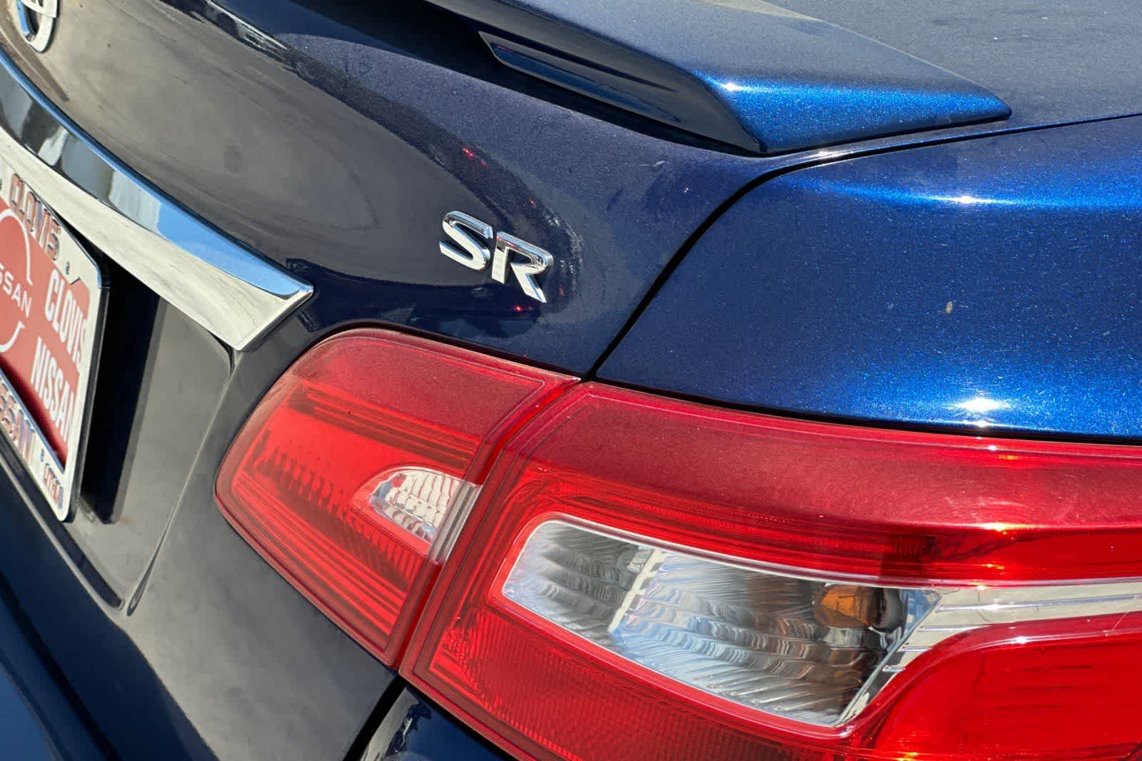 Thumbnail: 2016 Nissan Sentra - 13