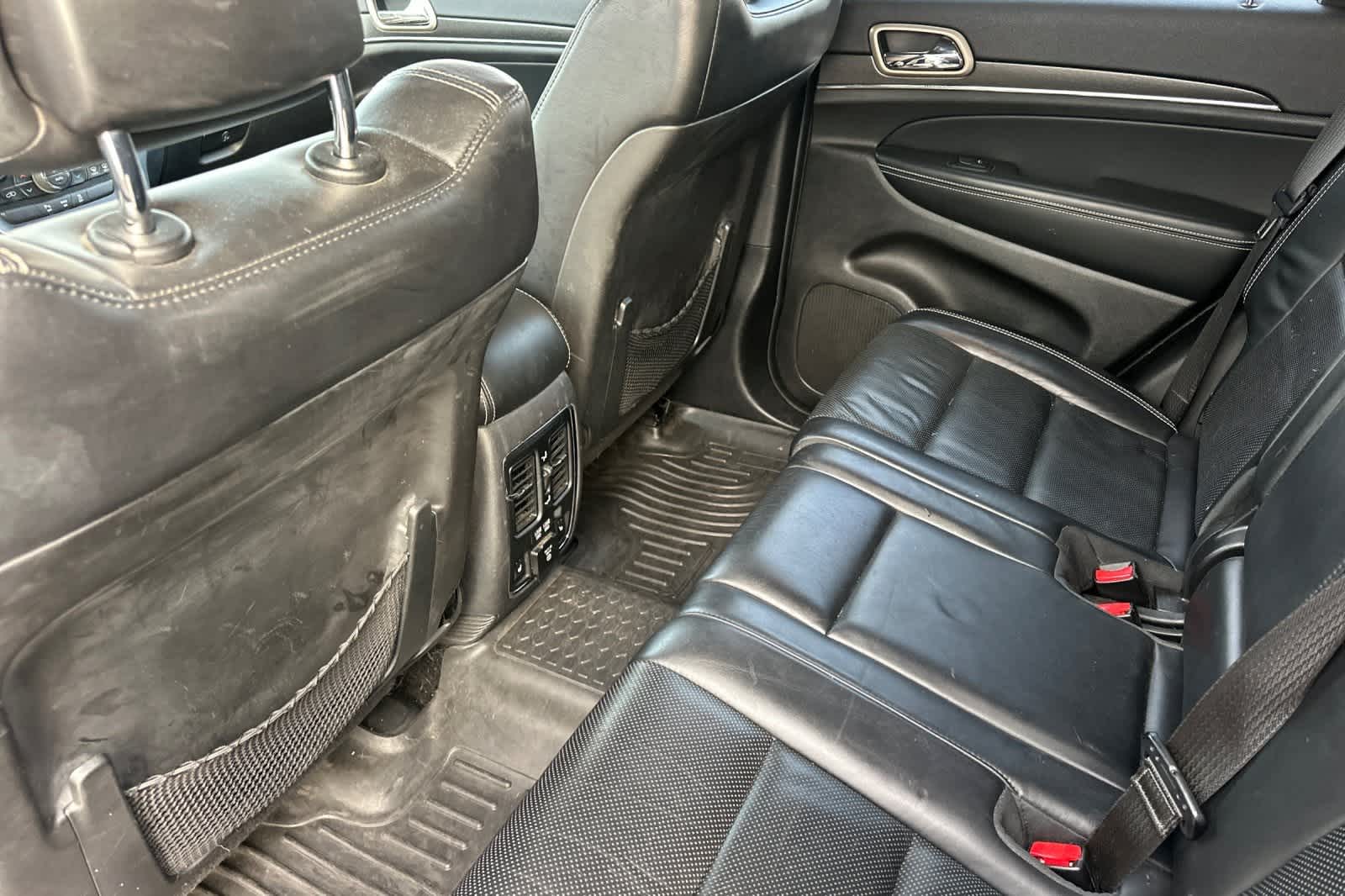 Thumbnail: 2015 Jeep Grand Cherokee - 5