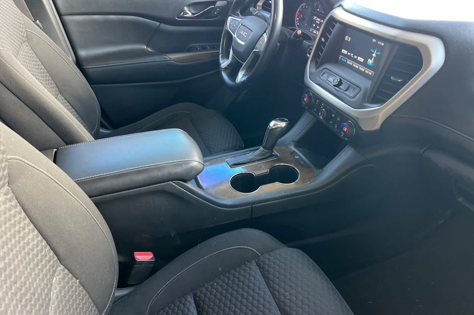 Thumbnail: 2018 GMC Acadia - 19