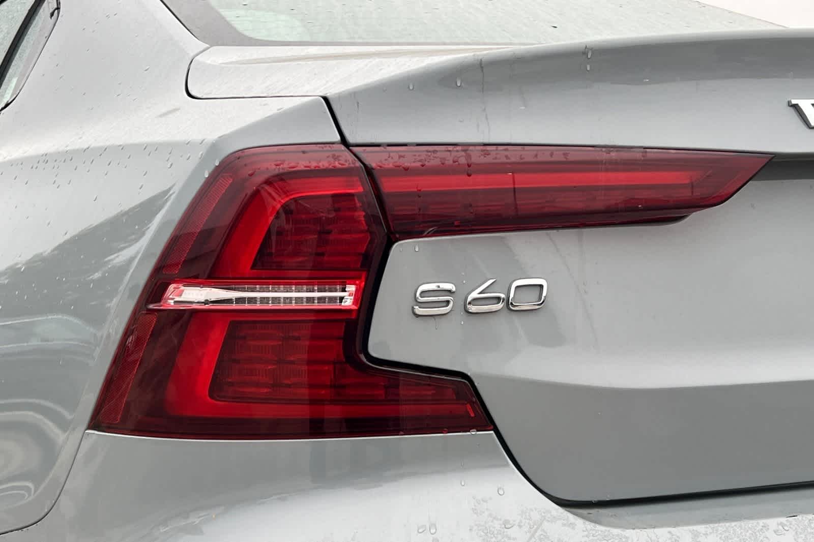 Thumbnail: 2024 Volvo S60 - 15