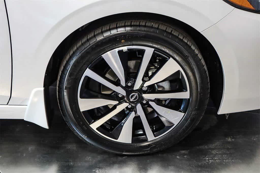 Thumbnail: 2025 Nissan Sentra - 12