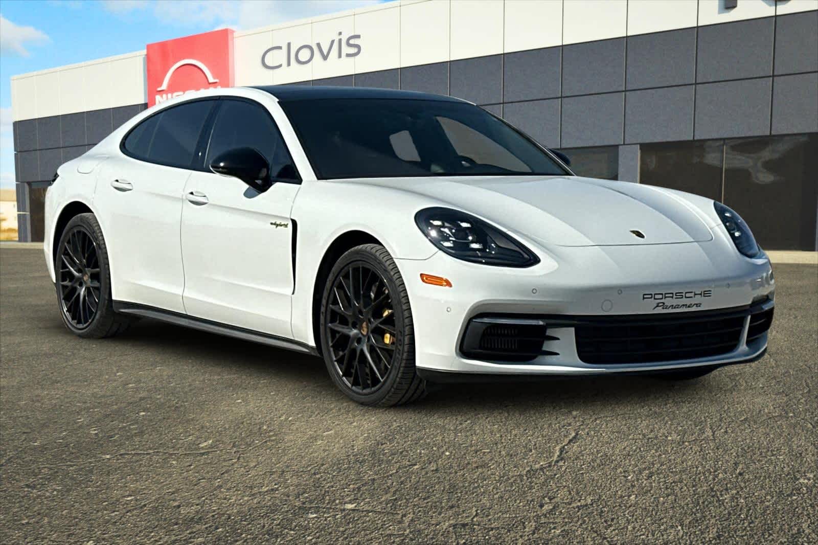 Thumbnail: 2018 Porsche Panamera - 10