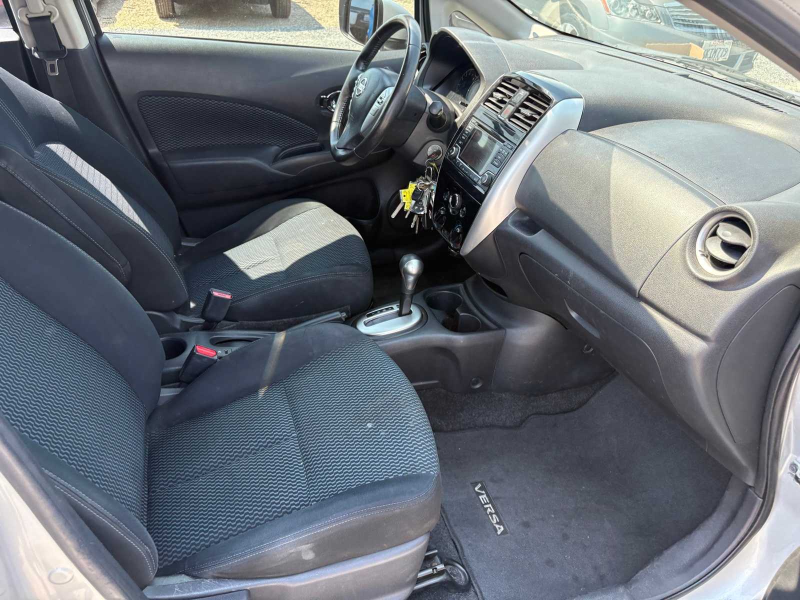 Thumbnail: 2016 Nissan Versa Note - 12