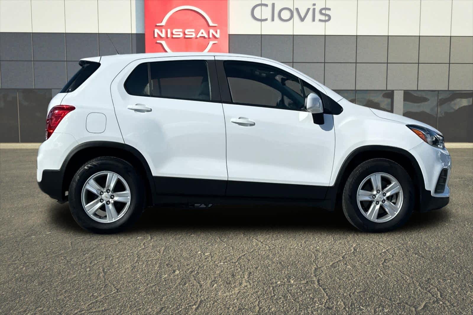Thumbnail: 2020 Chevrolet Trax - 9